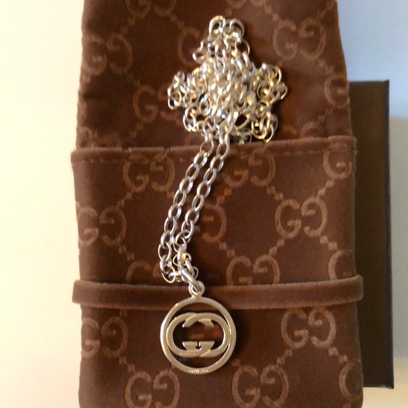 Gucci Interlocking G sterling silver necklace - Picture 3 of 13